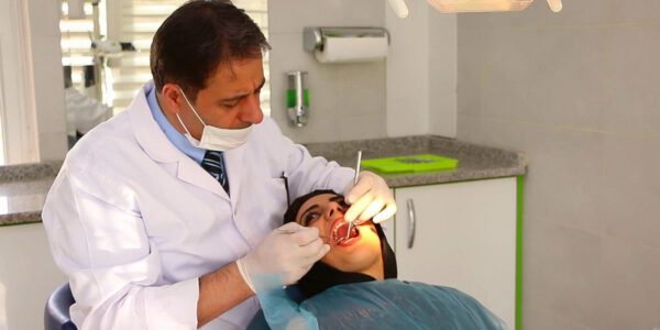 دکتر علی لطفی متخصص آسیب شناسی بیماری های دهان فک و صورت